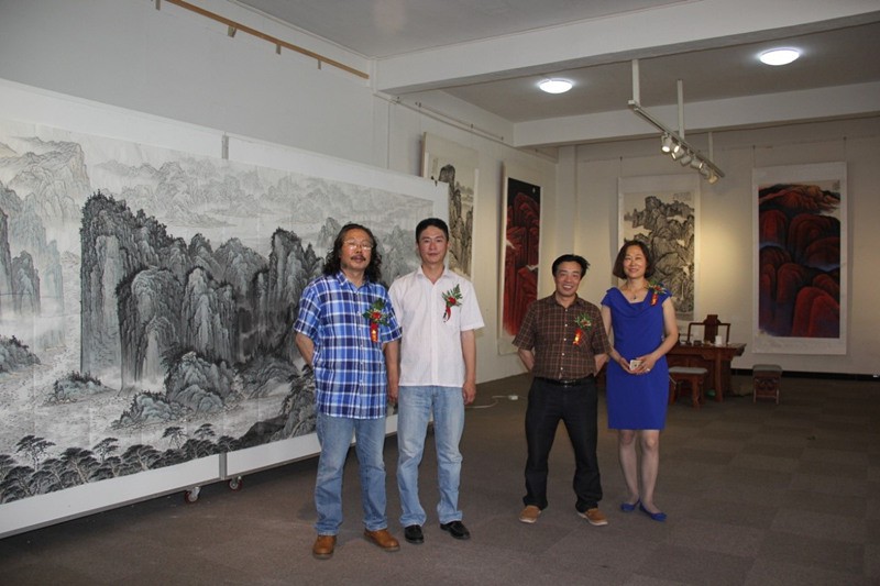 中国画山水艺术家何仁诰全球巡回(北京)展圆满成功