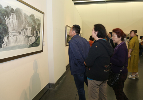 “大道朴心--魏镇七十山水画展”在江苏省美术馆展出
