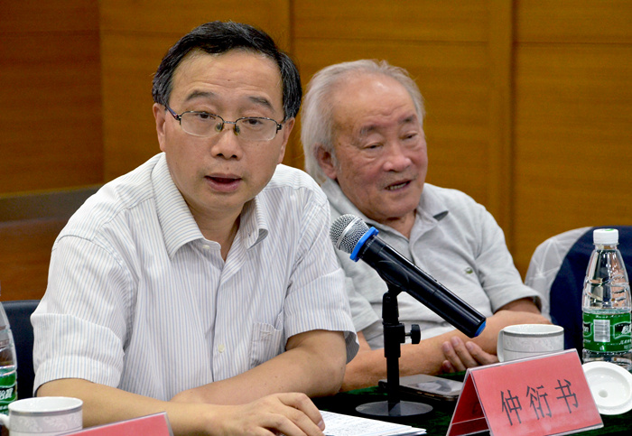 市文联举办扬州市“新峰书家”代表座谈会