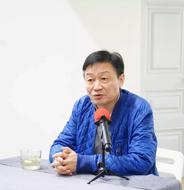 江苏省美协副主席刘赦与艺术学院师生谈艺术