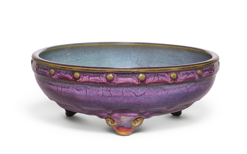 An exceptional Junyao purple and blue-glazed tripod narcissus bowl, Early Ming dynasty_1.jpg